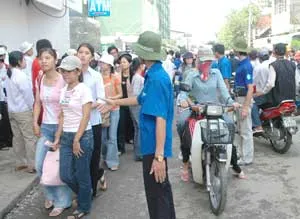 Tăng vọt số thí sinh bị đình chỉ thi ảnh 2 Tăng vọt số thí sinh bị đình chỉ thi ảnh 2