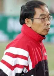 Chuyên nghiệp... nửa mùa
