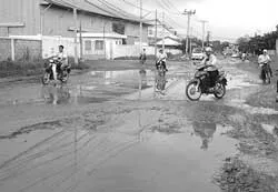 Ông Hà Văn Dũng, Giám đốc Sở Giao thông Công chính trả lời