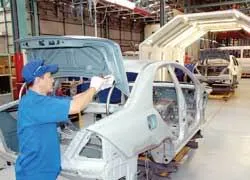 Phấn đấu tăng GDP 9,3% trong 6 tháng cuối năm