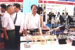 Sử dụng phần mềm dạy học thí nghiệm ảo