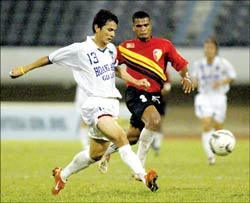 Cúp C1 Đông Nam Á 2005 (ngày 26-7) ảnh 1 Cúp C1 Đông Nam Á 2005 (ngày 26-7) ảnh 1