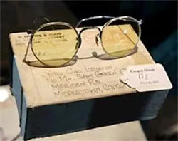 Lời bài hát của John Lennon có giá 1 triệu USD ảnh 2 Lời bài hát của John Lennon có giá 1 triệu USD ảnh 2