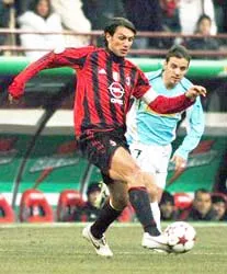 Paolo Maldini: “Tuổi càng cao, phải tập luyện nhiều hơn” ảnh 1 Paolo Maldini: “Tuổi càng cao, phải tập luyện nhiều hơn” ảnh 1
