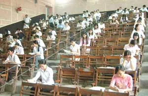 Các trường ĐH chính thức công bố điểm chuẩn xét tuyển NV1 và NV2