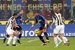 Chiến tích đầu tiên cho Inter ? ảnh 1 Chiến tích đầu tiên cho Inter ? ảnh 1
