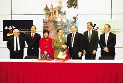 Không chỉ có Disneyland ảnh 2 Không chỉ có Disneyland ảnh 2