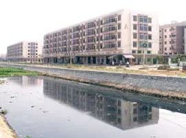 Né tránh và gian lận