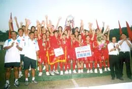 Việt Nam đăng quang