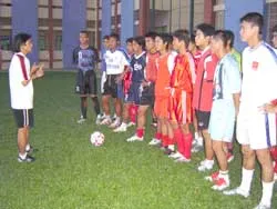 Ngày đầu tập trung ảnh 1 Ngày đầu tập trung ảnh 1