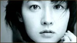 Lee Yong-Ae nhận giải "Nữ diễn viên xuất sắc"