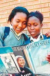 Nelson Mandela viết hồi ký bằng truyện tranh