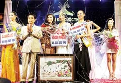 Vương Thanh Tuyền đoạt danh hiệu Nữ hoàng trang sức