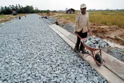 Bài 1: Đô thị mới - phát triển lệch lạc, biến dạng ảnh 2 Bài 1: Đô thị mới - phát triển lệch lạc, biến dạng ảnh 2