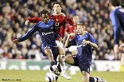 Makoun: “Tôi khao khát thi đấu cho Manchester United!” ảnh 1 Makoun: “Tôi khao khát thi đấu cho Manchester United!” ảnh 1