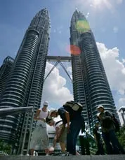 Cháy trong tòa tháp đôi Petronas