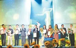 Đêm tôn vinh 15 năm Tiếng hát truyền hình