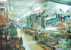 Sức mua nhiều chợ giảm, siêu thị tăng