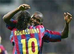 Nhấn chìm Real Madrid, Barcelona lên ngôi đầu ảnh 2