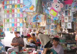Thiệp nội chiếm ưu thế, sức mua tăng cao
