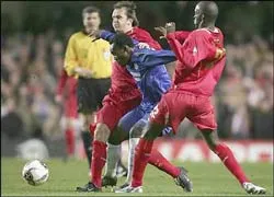 Mourinho và giấc mơ mong manh của Essien ảnh 1 Mourinho và giấc mơ mong manh của Essien ảnh 1