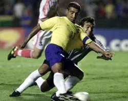 Romario - Tượng đài đang trẻ lại ảnh 2 Romario - Tượng đài đang trẻ lại ảnh 2