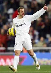 Real Madrid và Osasuna chia điểm