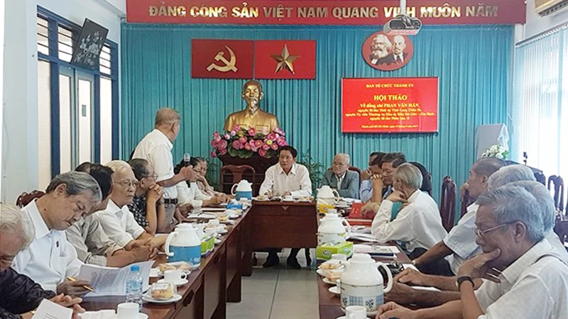 Các đại biểu tham dự hội thảo