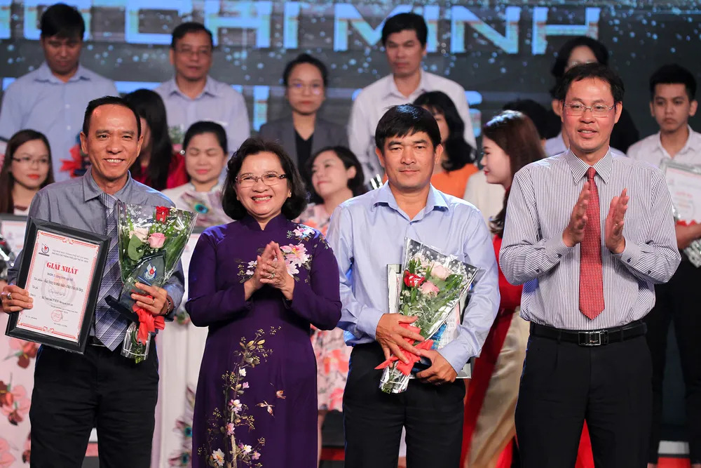 Báo chí TPHCM không ngừng lớn mạnh cả số lượng và chất lượng ảnh 7 Báo chí TPHCM không ngừng lớn mạnh cả số lượng và chất lượng ảnh 7