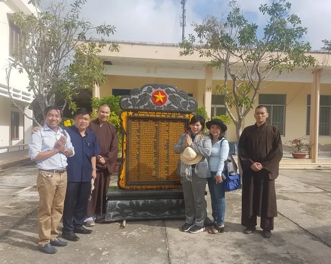 Đặt bia tưởng niệm 64 liệt sĩ Gạc Ma tại đảo Nam Yết, Trường Sa ảnh 2