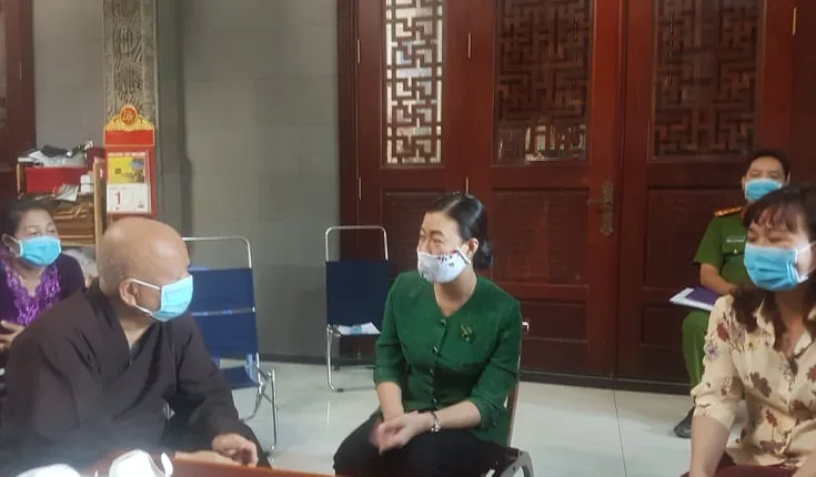 Đoàn giám sát về tuyên truyền, vận động phòng chống Covid-19 kiểm tra thực tế tại phường Thảo Điền ảnh 2