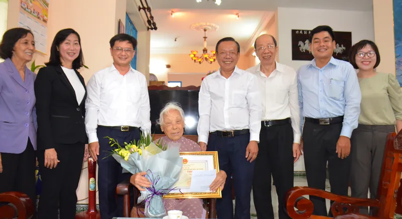 Lãnh đạo TPHCM chúc thọ các cụ cao niên tiêu biểu   ảnh 3