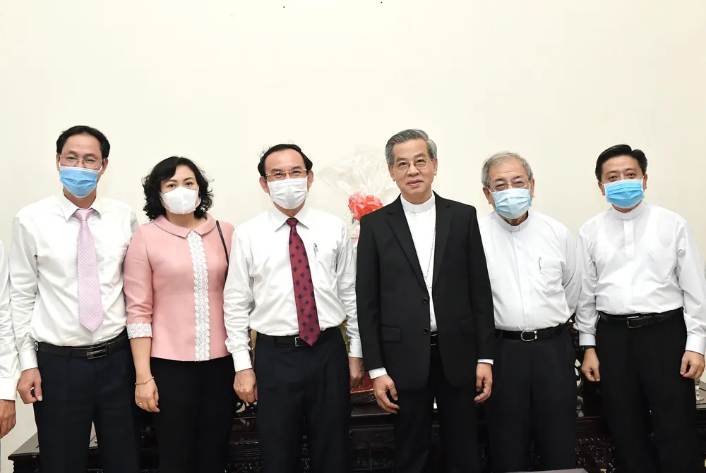Đoàn lãnh đạo TPHCM thăm, chúc mừng năm mới các vị chức sắc tôn giáo  ảnh 2