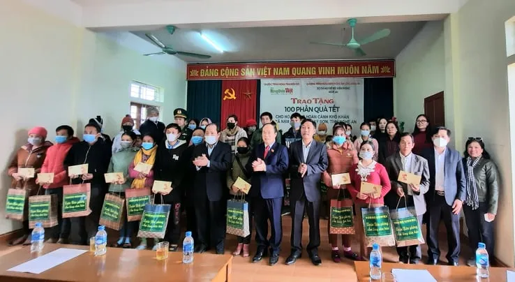 Nhiều hoạt động nghĩa tình biên giới tại tỉnh Nghệ An ảnh 3