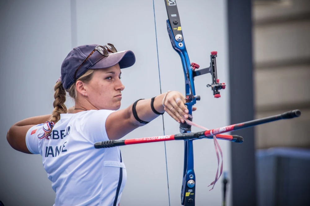 Cung thủ Lisa Barbelin (Pháp) xếp hạng 9 nội dung đơn nữ tại Olympic Tokyo 2020.