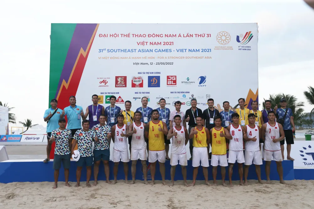 Chờ tin thắng trận của bóng ném bãi biển Việt Nam ảnh 5