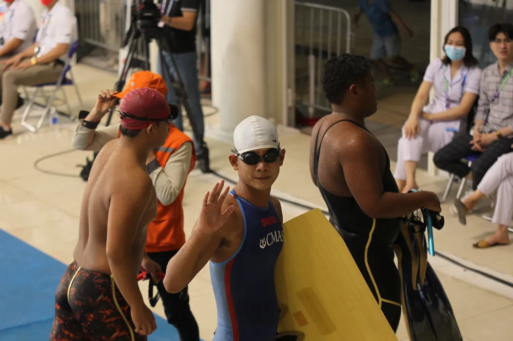 Đội tuyển lặn Việt Nam liên tiếp có HCV, phá kỷ lục SEA Games ảnh 1