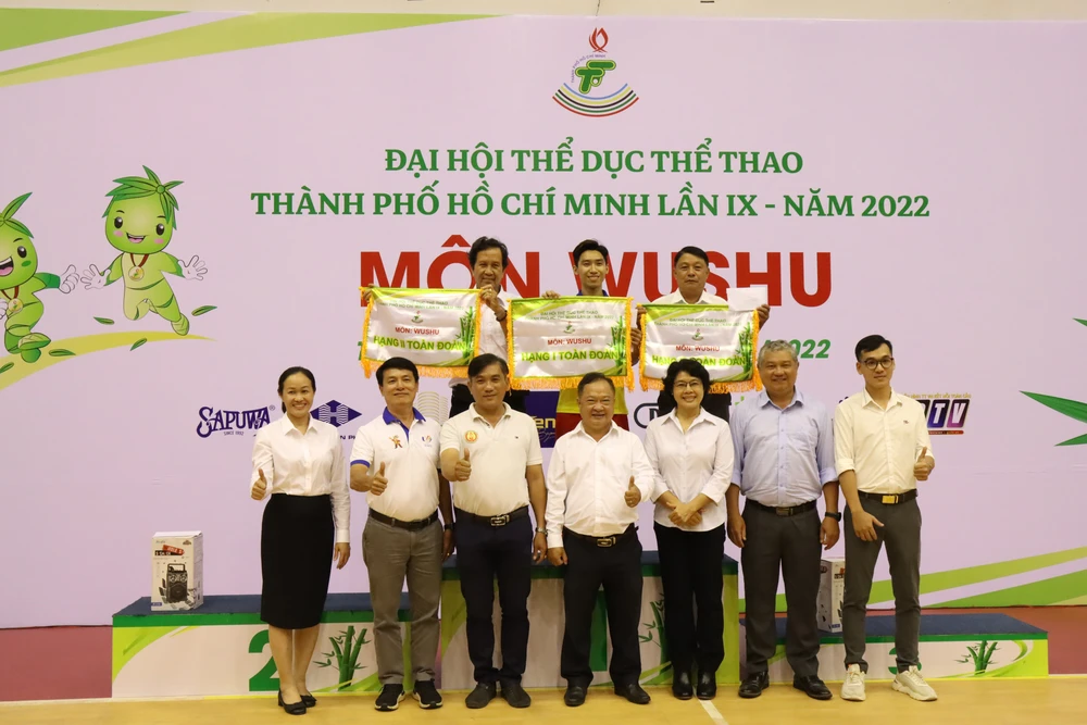 Vị trí nhất toàn đoàn giải wushu Đại hội TDTT TPHCM lần thứ 9 thuộc về đơn vị quận 5. Ảnh: NGUYỄN ANH