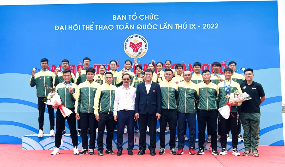 Đoàn thể thao TPHCM khởi đầu thuận lợi tại Đại hội Thể thao toàn quốc với vị trí nhất toàn đoàn từ môn rowing