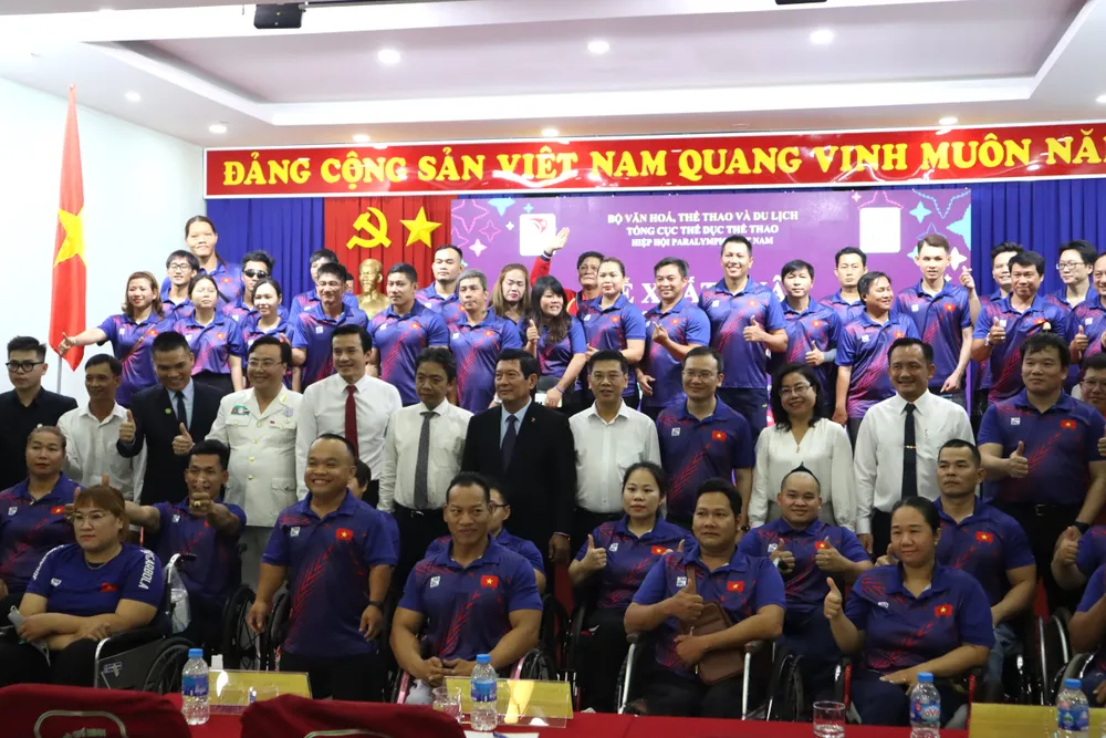 Đoàn thể thao NKT Việt Nam dự ASEAN Para Games 12 với 164 thành viên. Ảnh: THANH TÙNG