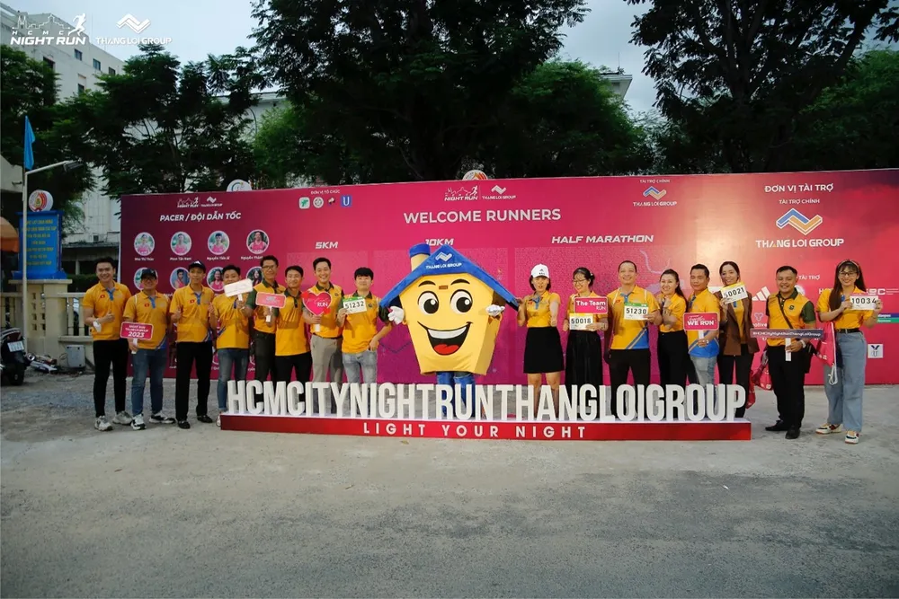 Các VĐV háo hứng với đường đua