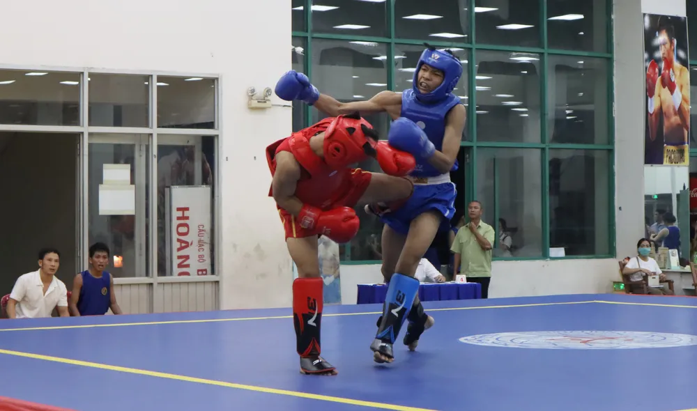 Các đơn vị có sự chuẩn bị tốt về mặt kỹ chiến thuật cho VĐV tranh tài nội dung tán thủ. Ảnh: THANH TÙNG Các đơn vị có sự chuẩn bị tốt về mặt kỹ chiến thuật cho VĐV tranh tài nội dung tán thủ. Ảnh: THANH TÙNG