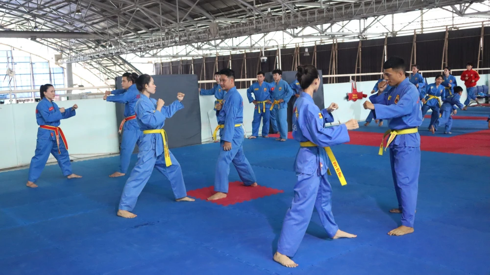 Cơ sở vật chất chưa đáp ứng đủ nhu cầu tập luyện của đội tuyển Vovinam TPHCM. Ảnh: THANH TÙNG