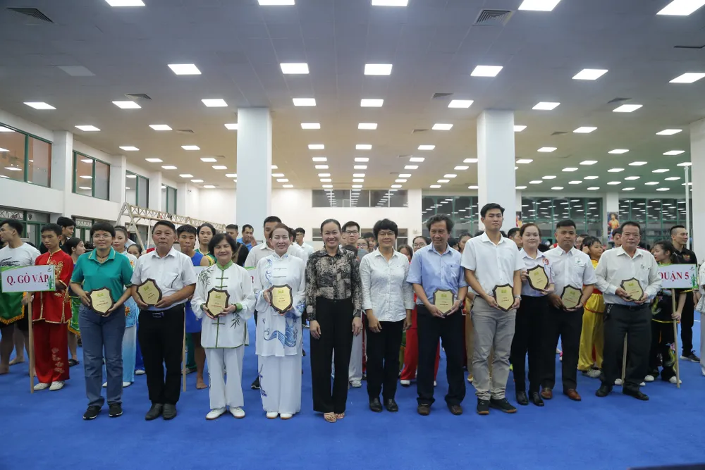 BTC tri ân các đơn vị, cá nhân đồng hành cùng giải