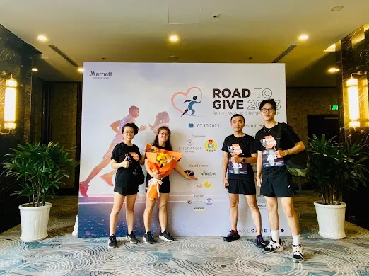 Các thành viên NRC tham gia giải chạy thiện nguyện “Road to Give” 2023 được tổ chức bởi tập đoàn Marriott, một đối tác lâu năm của NetNam trong khối khách sạn, khu nghỉ dưỡng. Ảnh: NRC 1jdmvfdqmwyweqk15ov1lu3fzn6ckvxopw522-h390-p-k-nu-iv1-6413.jpg