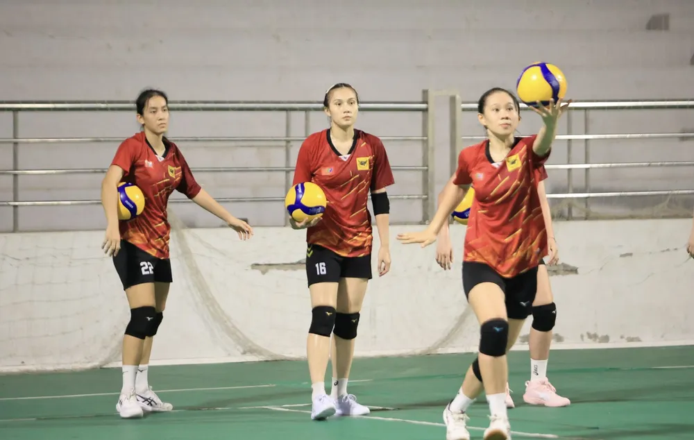 Các tuyển thủ trẻ VTV Bình Điền Long An tích cực tập luyện cho giải U23 quốc gia. Ảnh: DŨNG PHƯƠNG 1000023307.jpg