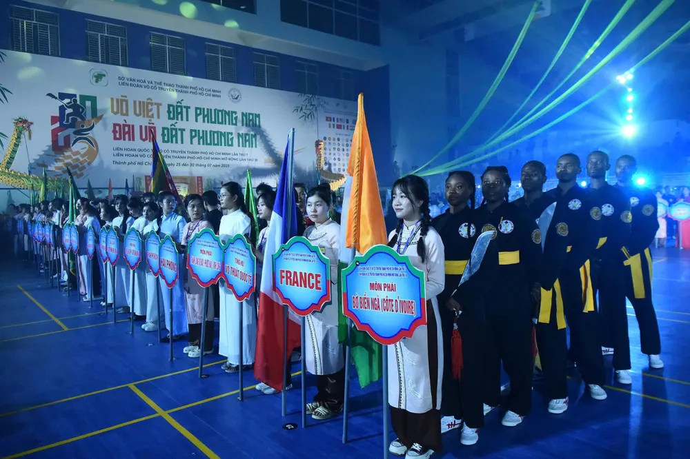 132 đoàn tham dự liên hoan 1000023508.jpg