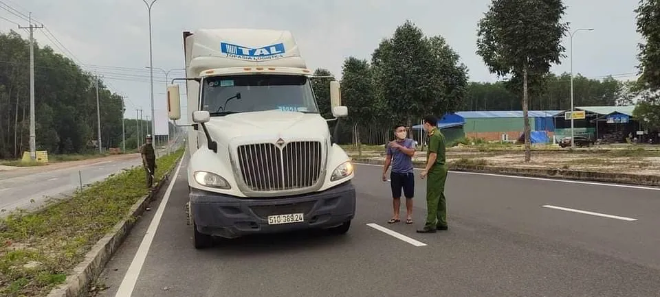 Thêm 2 ca nghi mắc Covid- 19, Bình Phước phong tỏa nhiều khu vực ở huyện Chơn Thành ảnh 3