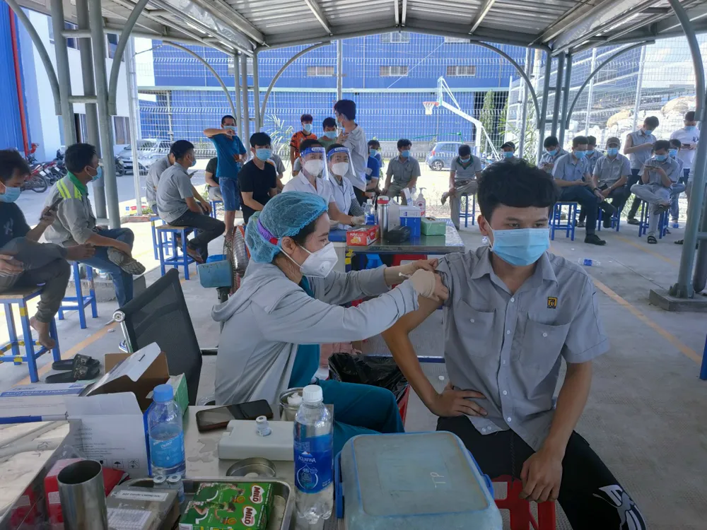 Bình Phước tổ chức tiêm vaccine phòng Covid-19 cho 23.000 người trong đợt 11 ảnh 1 Bình Phước tổ chức tiêm vaccine phòng Covid-19 cho 23.000 người trong đợt 11 ảnh 1