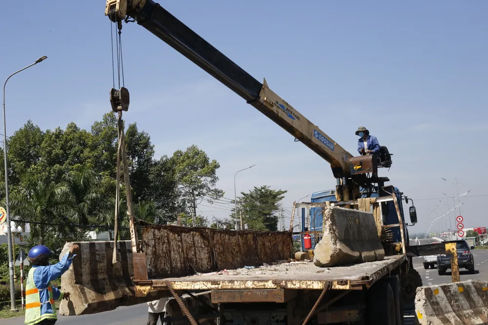 Thông xe cầu vượt Dầu Giây trên Quốc lộ 1 ảnh 2